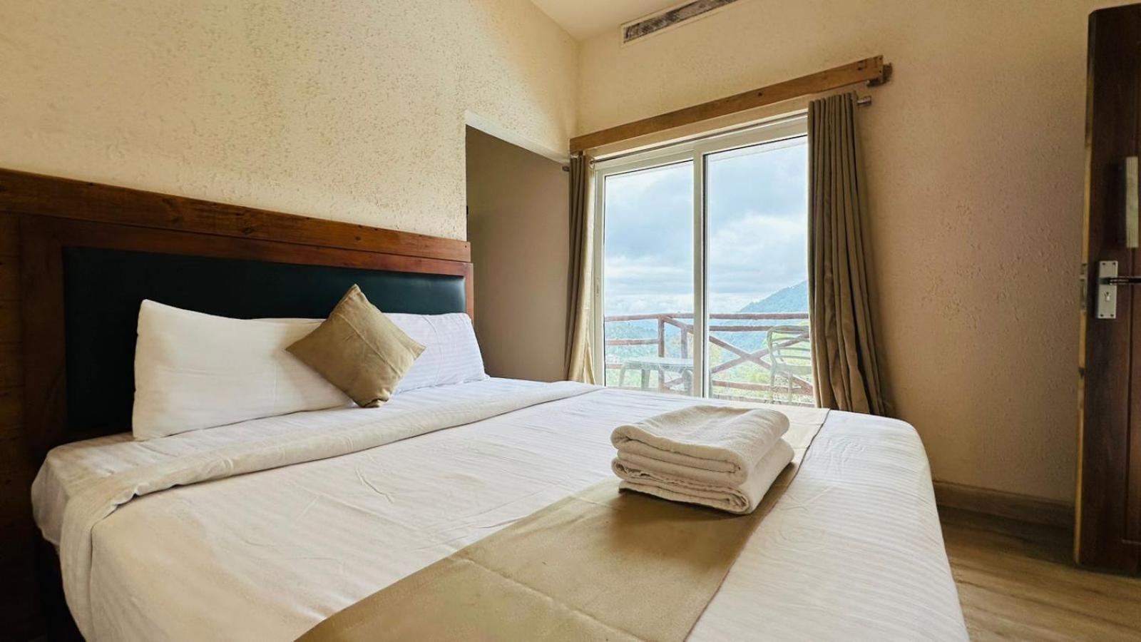 Wild Elephant Resort Kallar Vattiyar Bagian luar foto