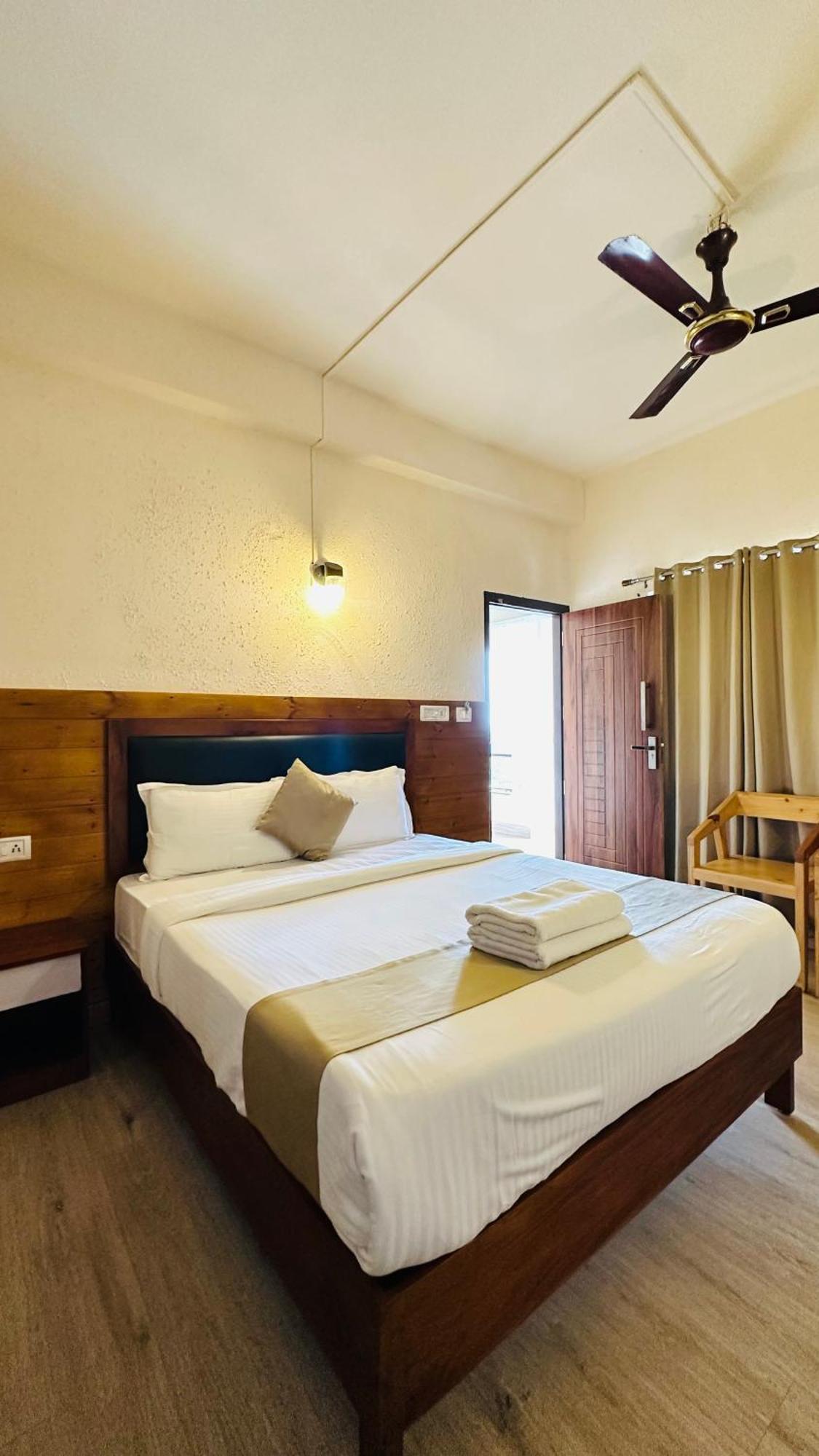 Wild Elephant Resort Kallar Vattiyar Bagian luar foto